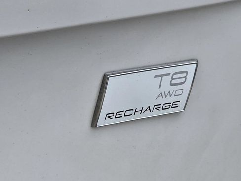 Used 2023 Volvo XC90 T8 Plus AWD/4WD image 38