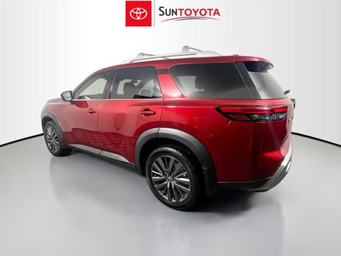 Used 2022 Nissan Pathfinder SL w/ SL Premium Package image 6