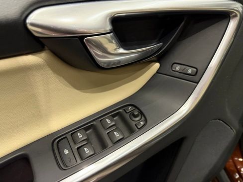 Used 2016 Volvo XC60 T5 Premier image 48