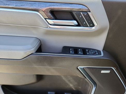 Used 2024 Chevrolet Silverado 1500 LTZ w/ Z71 Off-Road Package image 18