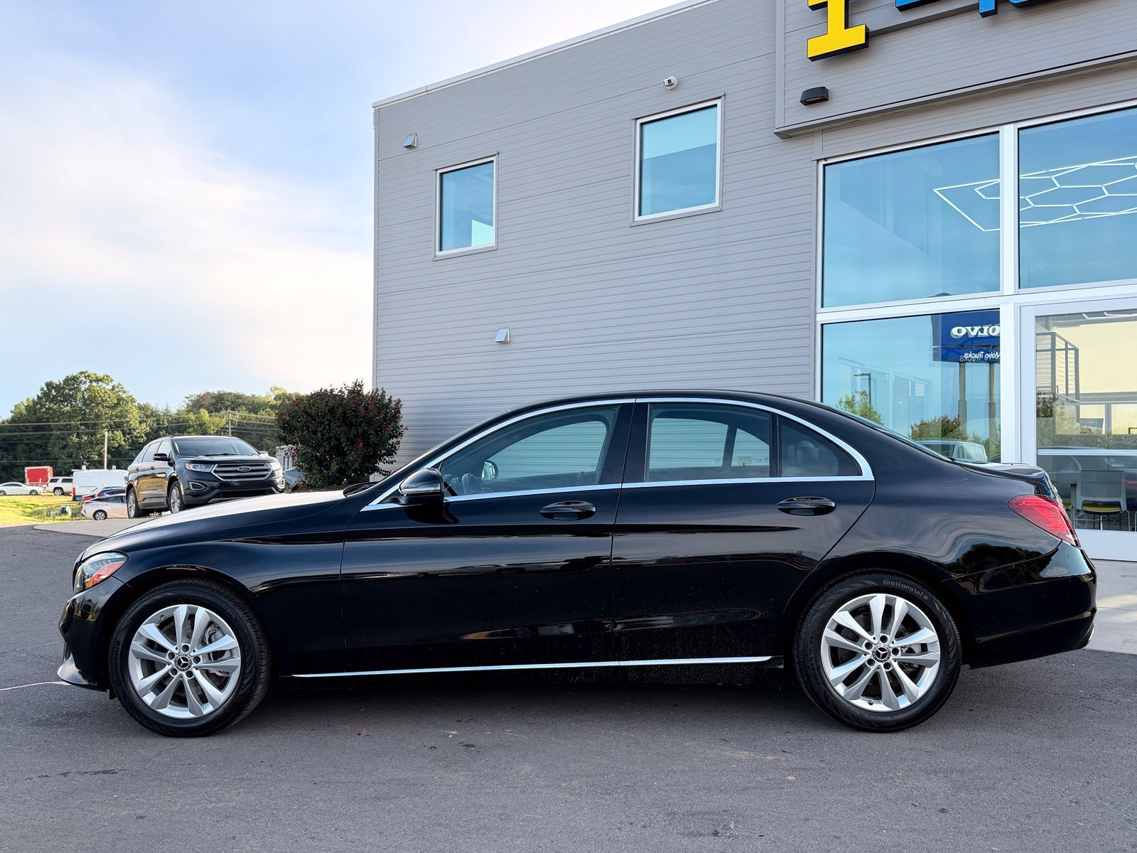 Used 2019 Mercedes-Benz C 300 Sedan image 11