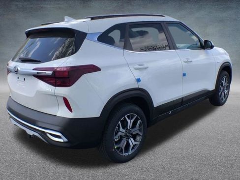 Used 2021 Kia Seltos EX image 23