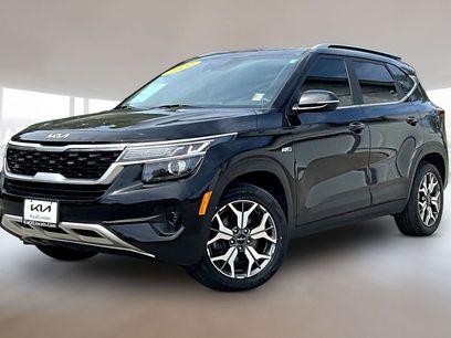 Used 2022 Kia Seltos EX
