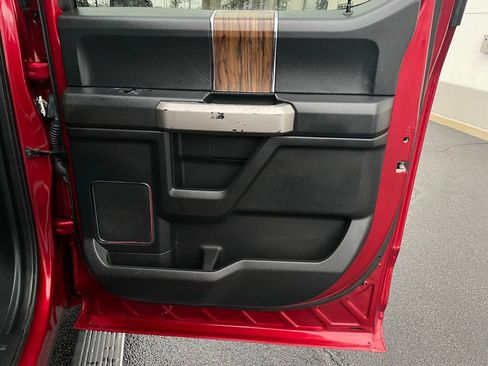 Used 2019 Ford F150 Lariat w/ Equipment Group 502A Luxury image 35