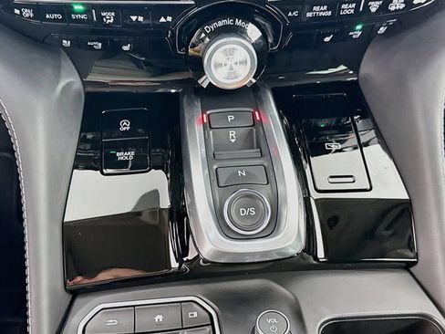 Used 2023 Acura MDX SH-AWD w/ Advance Package image 17