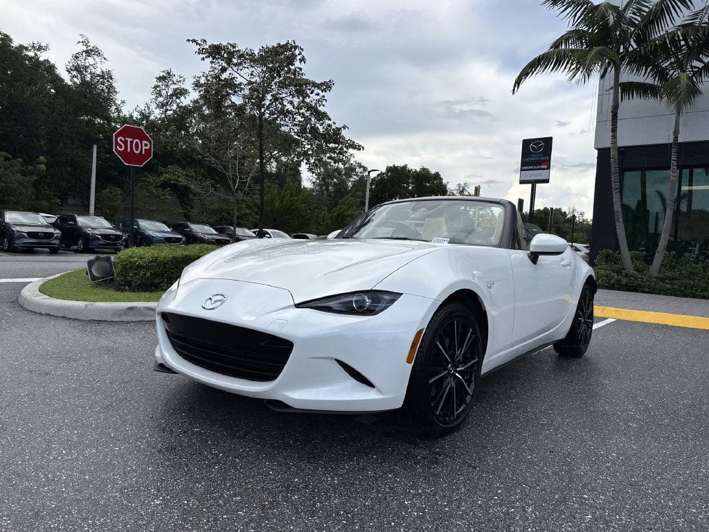 New 2026 MAZDA MX-5 Miata Grand Touring RWD image 31