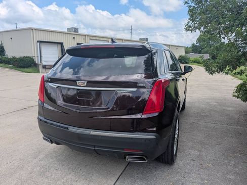 Used 2018 Cadillac XT5 AWD image 2