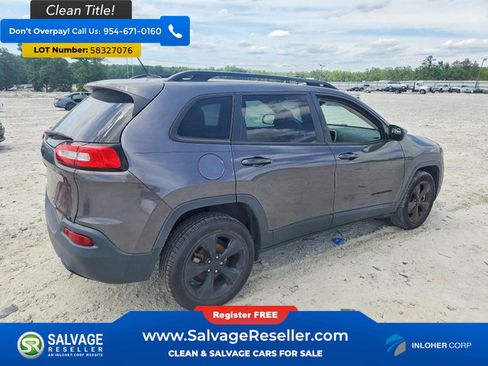 Used 2018 Jeep Cherokee Latitude w/ Altitude Package FWD image 4