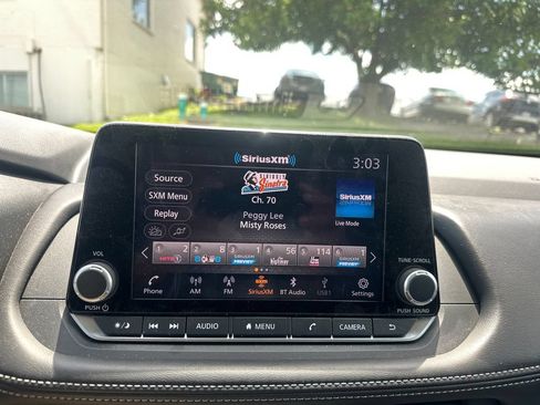 Used 2025 Nissan Rogue SV w/ SV Premium Package FWD image 45