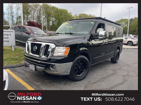 Used 2021 Nissan NV 3500 SL RWD image 1