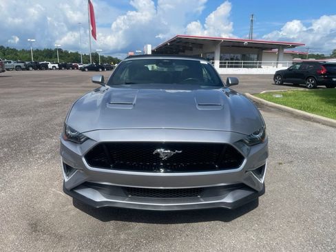 Used 2022 Ford Mustang Premium RWD image 3