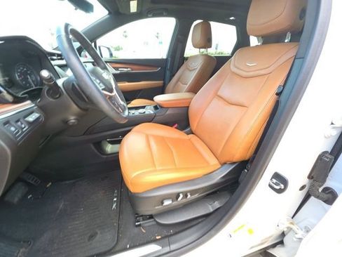 Used 2023 Cadillac XT5 Premium Luxury w/ Technology Package FWD image 13