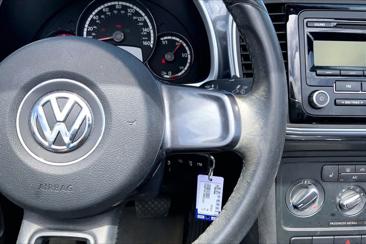 Used 2013 Volkswagen Beetle 2.5 FWD image 24