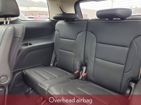 Used 2022 GMC Acadia Denali image 42