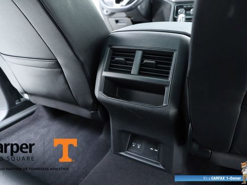 Used 2023 Volkswagen Atlas Cross Sport SE w/ Panoramic Sunroof Package image 39