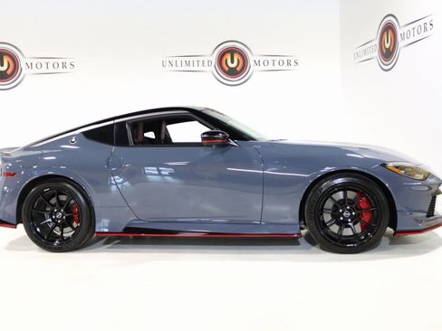 Used 2024 Nissan Z NISMO w/ Floor Mat Package image 11