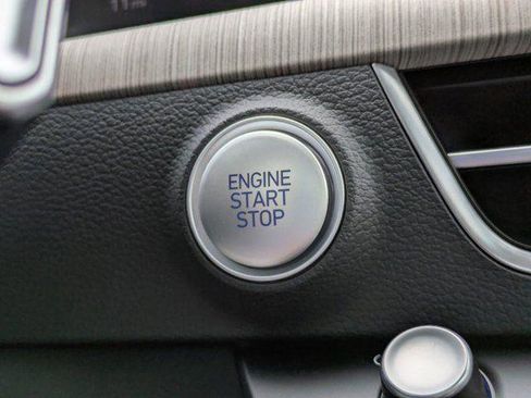 New 2025 Hyundai Sonata Limited image 28