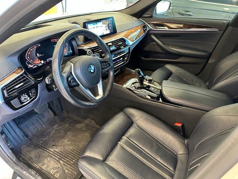Used 2020 BMW 530i w/ Convenience Package image 12