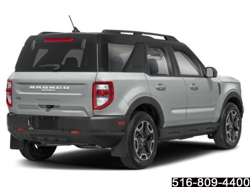 Used 2023 Ford Bronco Sport Outer Banks AWD/4WD image 2