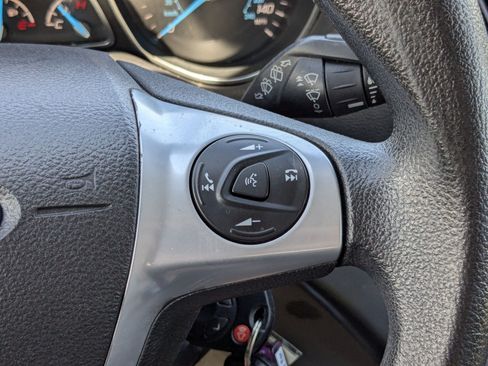 Used 2015 Ford Escape SE FWD image 21