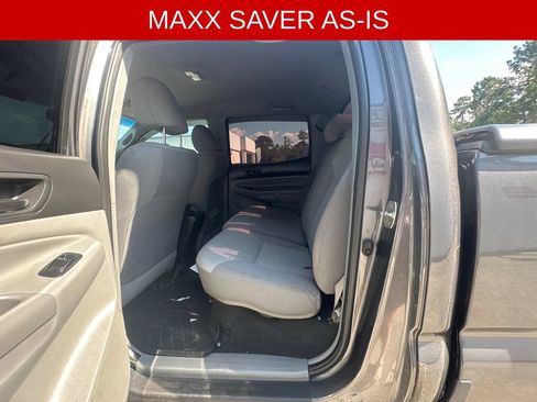 Used 2012 Toyota Tacoma 4x4 Double Cab w/ SR5 Pkg image 9