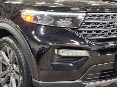 Used 2021 Ford Explorer XLT w/ Equipment Group 202A RWD image 13