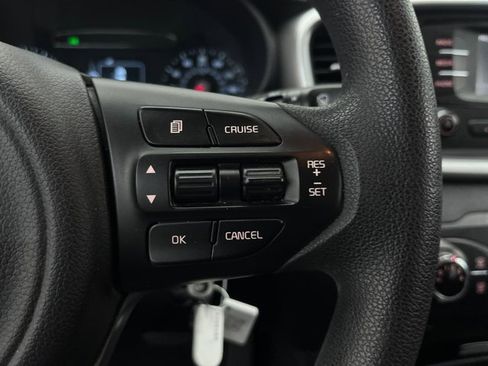 Used 2017 Kia Sorento LX image 23