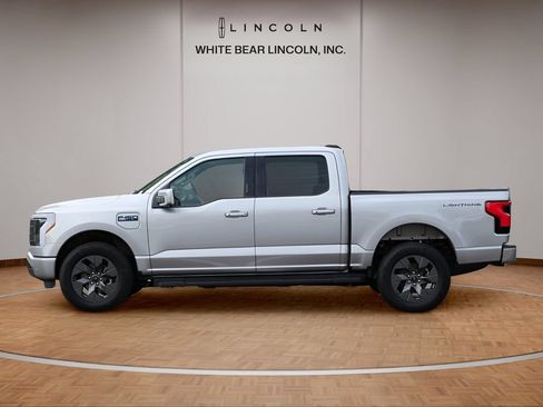 Used 2025 Ford F150 Lightning Lariat AWD/4WD image 8