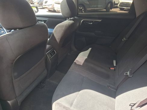 Used 2014 Nissan Altima 2.5 SV w/ Convenience Package FWD image 20
