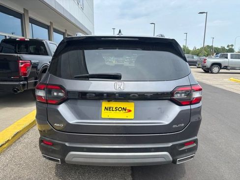 Used 2024 Honda Pilot Elite image 5