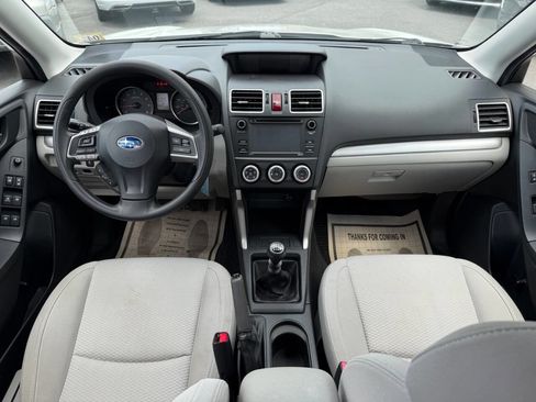 Used 2016 Subaru Forester 2.5i AWD/4WD image 14