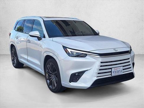 Used 2025 Lexus TX 350 AWD w/ Technology Package image 3