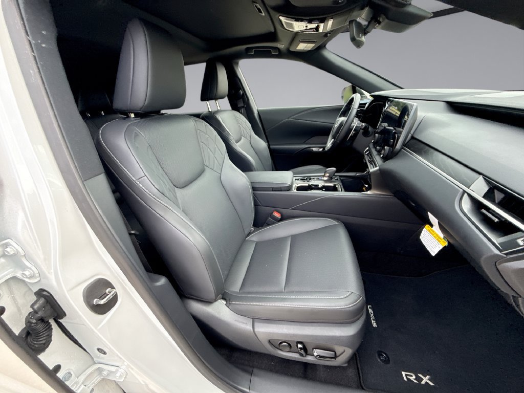 Used 2026 Lexus RX 350 Premium w/ Accessory Package (Z1) FWD image 16
