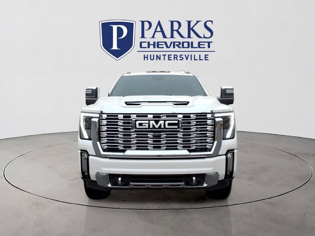 Used 2025 GMC Sierra 2500 Denali w/ Denali Reserve Package AWD/4WD image 2
