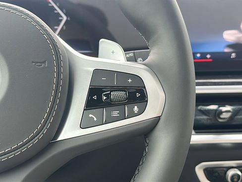 New 2026 BMW X5 xDrive40i w/ M Sport Package image 19