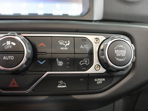 Used 2023 Jeep Wrangler Unlimited Sahara w/ Cold Weather Group image 41