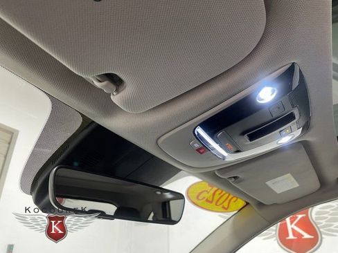 Used 2025 Kia Sorento SX image 19