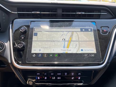 Used 2023 Chevrolet Bolt EUV Premier w/ Sun & Sound Package FWD image 8