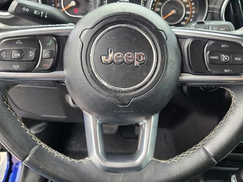 Used 2019 Jeep Wrangler Unlimited Sahara AWD/4WD image 25