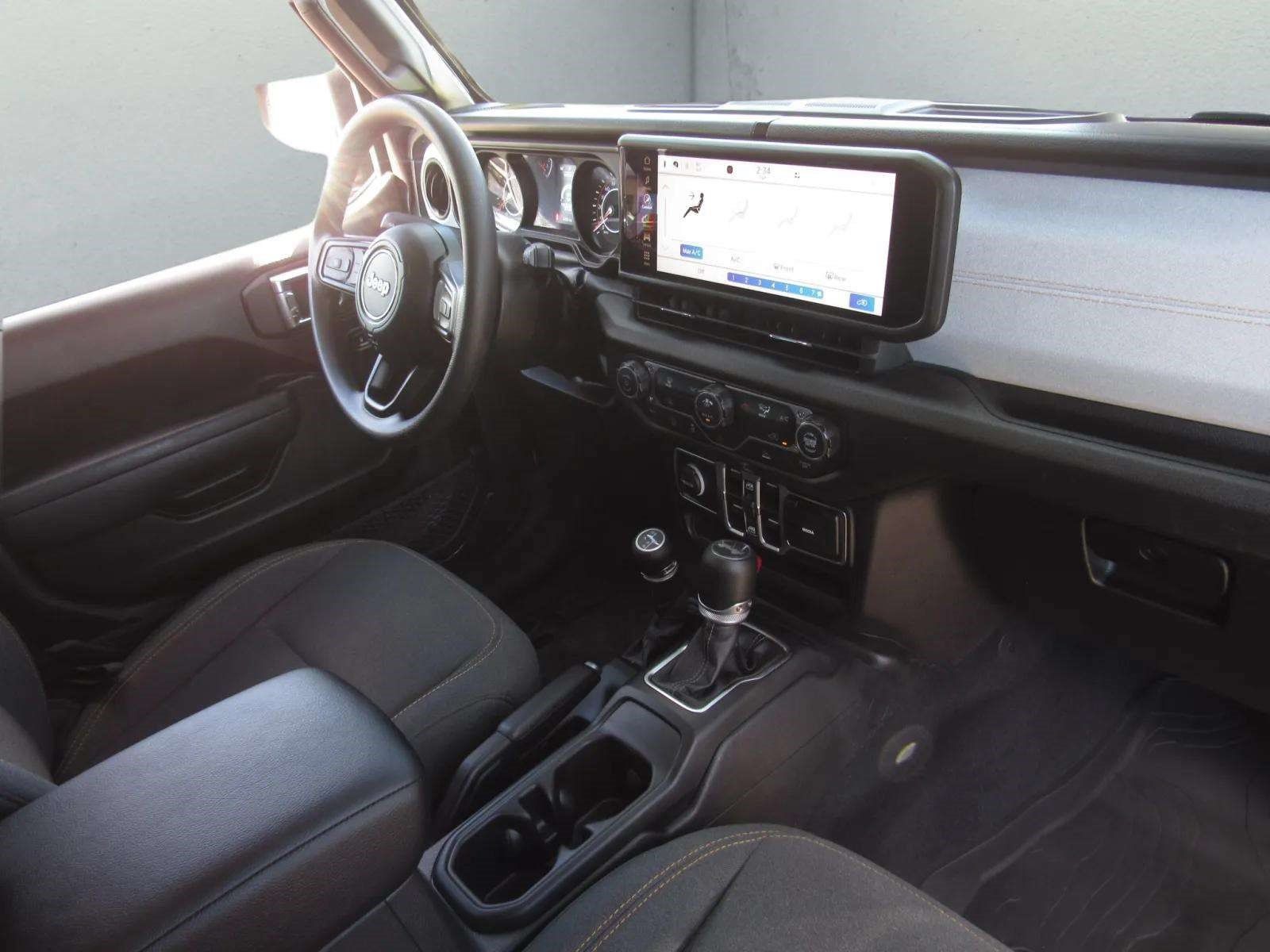 Used 2026 Jeep Wrangler Unlimited Sport AWD/4WD image 9