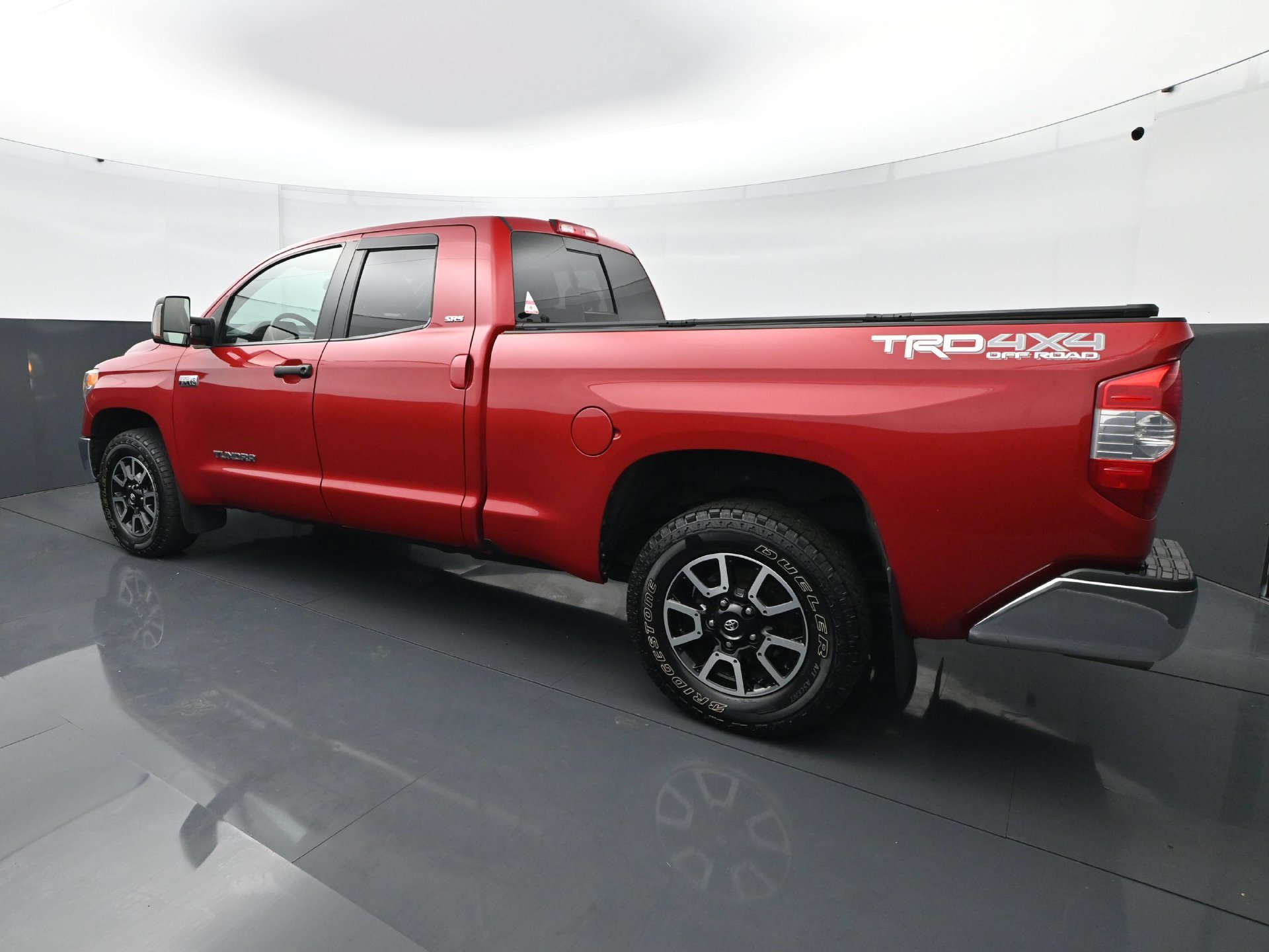 Used 2017 Toyota Tundra SR5 w/ TRD Off Road Package AWD/4WD image 4
