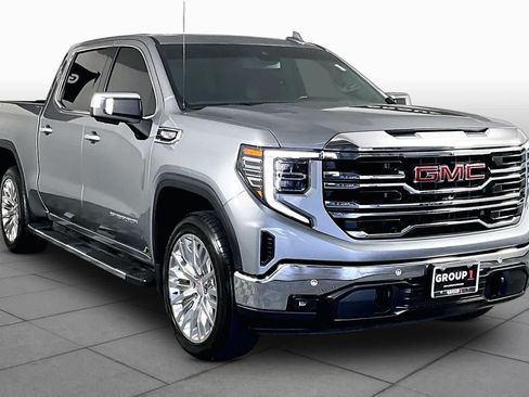 Used 2023 GMC Sierra 1500 SLT AWD/4WD image 3