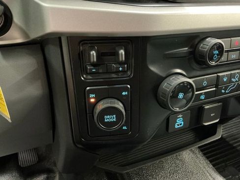 New 2026 Ford F250 XL w/ XL Chrome Package AWD/4WD image 22