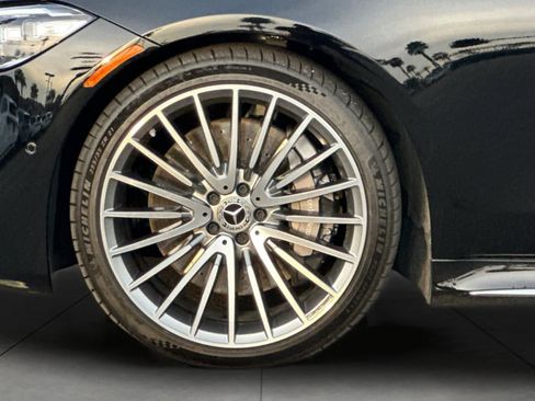 Certified 2022 Mercedes-Benz S 500 4MATIC image 6