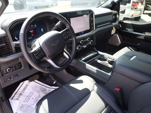 Used 2026 Ford F450 Platinum w/ FX4 Off-Road Package AWD/4WD image 12