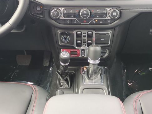 New 2026 Jeep Gladiator Rubicon AWD/4WD image 21