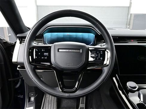 Used 2023 Land Rover Range Rover Sport SE Dynamic image 8