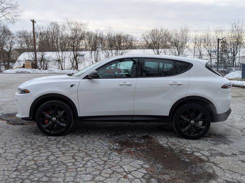 Certified 2023 Dodge Hornet GT Plus w/ Track Pack image 7