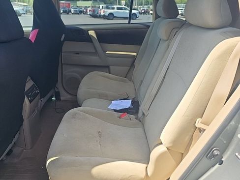 Used 2010 Toyota Highlander 4WD w/ Extra Value Pkg 2 image 11
