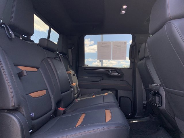 Used 2025 GMC Sierra 2500 AT4 w/ AT4 Premium Plus Package AWD/4WD image 34